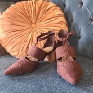 Maroon Vintage Inspired Suede Shoes